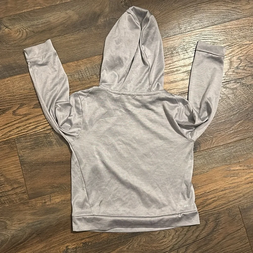 Nike boys drifit size 3T